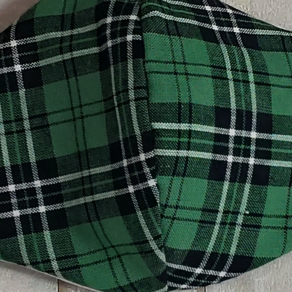 Green Plaid White Face Mask Reversible Triple Layer Filter - Picture 2 of 3